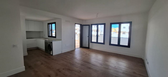Image No.20-2 Bed Apartment for sale