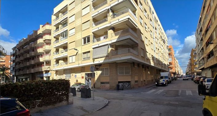 Image No.10-2 Bed Apartment for sale