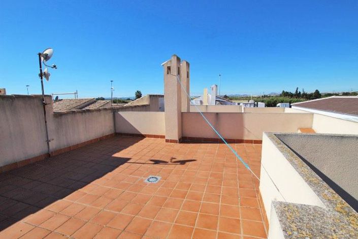 Image No.21-2 Bed Townhouse for sale