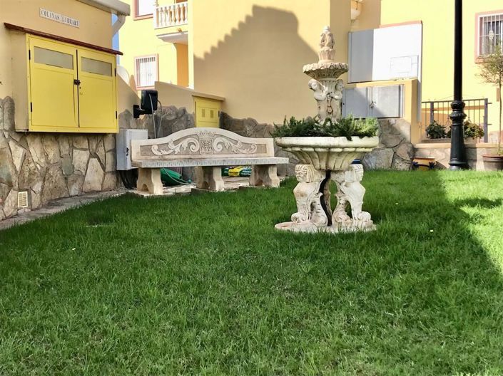 Image No.21-2 Bed Townhouse for sale