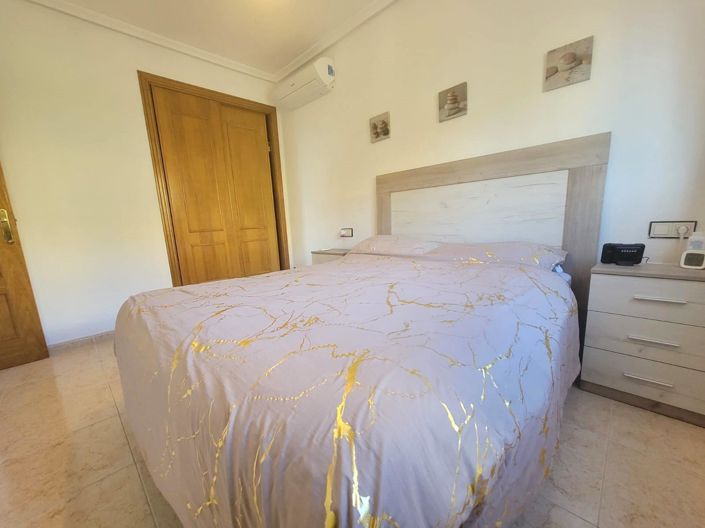 Image No.16-3 Bed Townhouse for sale