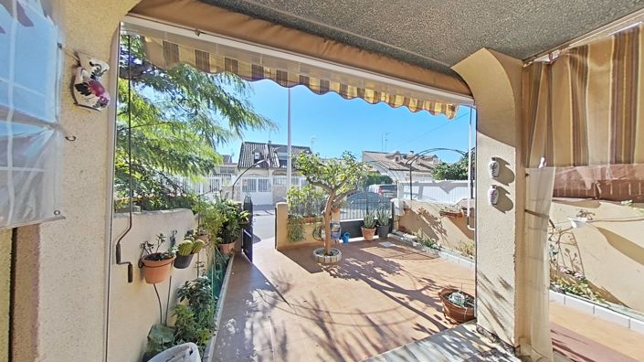 Image No.11-2 Bed Townhouse for sale