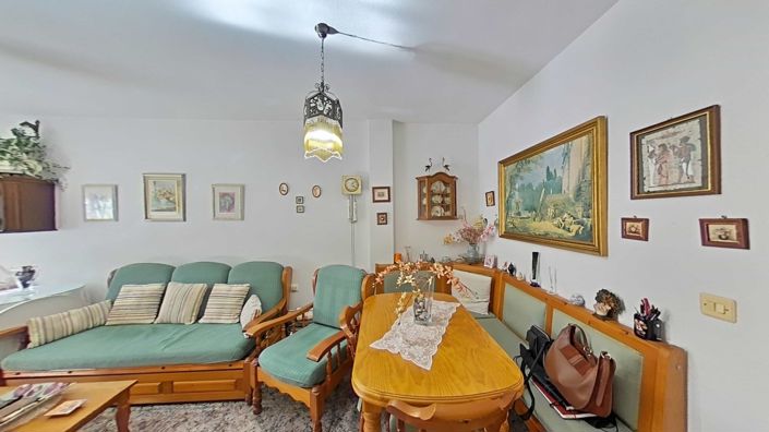 Image No.17-2 Bed Townhouse for sale