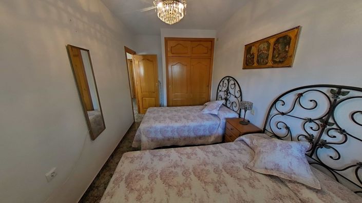 Image No.43-2 Bed Townhouse for sale