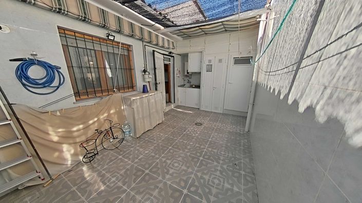 Image No.50-2 Bed Townhouse for sale