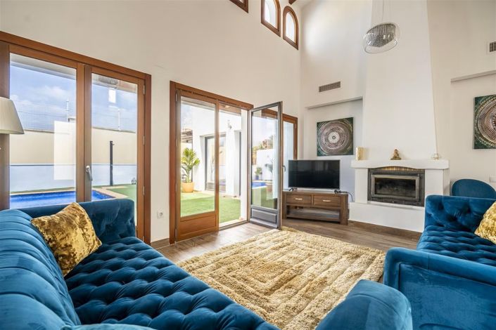 Image No.3-3 Bed Villa for sale