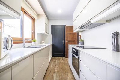 y7rfvgl5guurl9zdhbpera