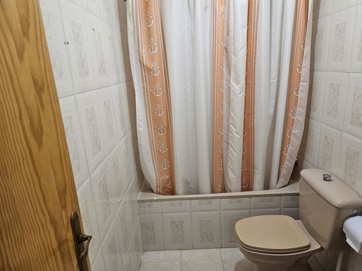 Image No.41-3 Bed Townhouse for sale