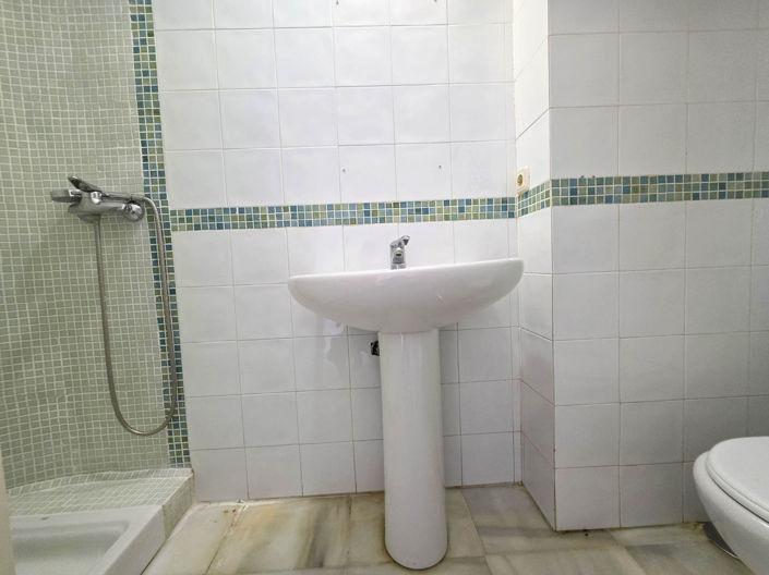 Image No.8-3 Bed Apartment for sale