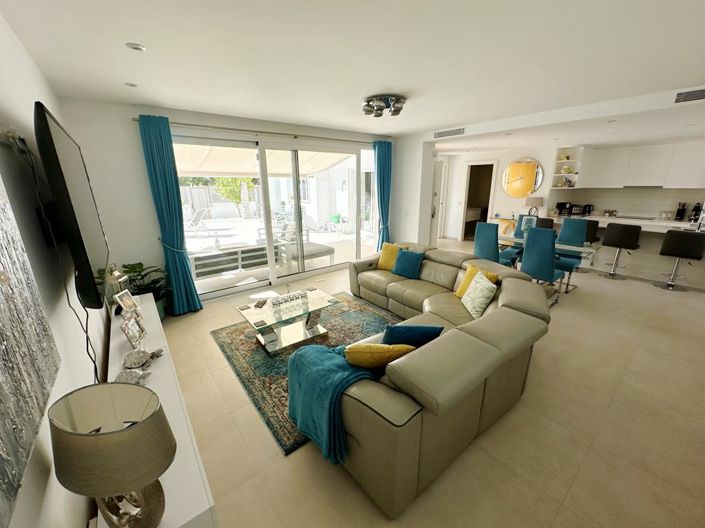 Image No.7-3 Bed Villa for sale