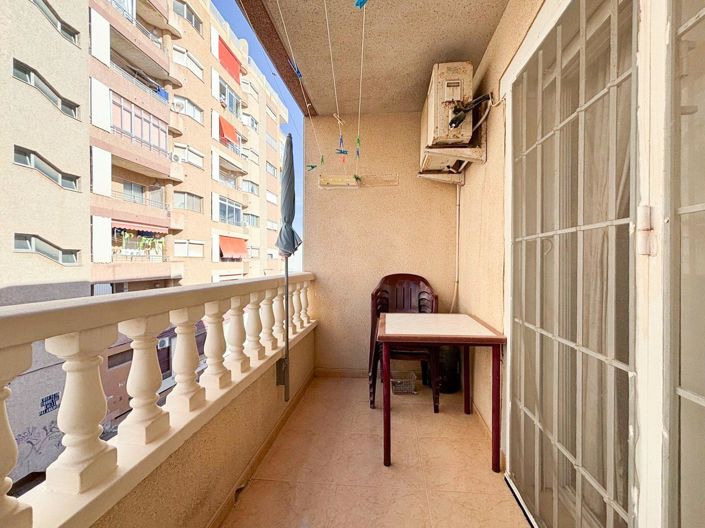 Image No.4-Appartement de 2 chambres à vendre à Torrevieja