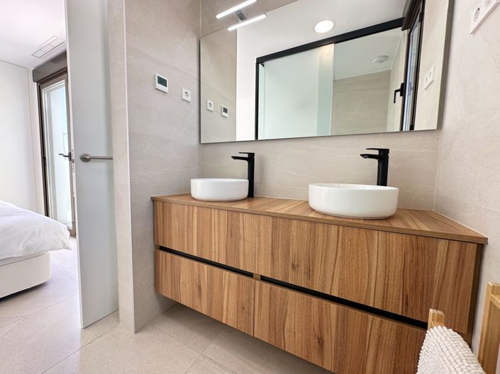 Image No.35-3 Bed Villa for sale