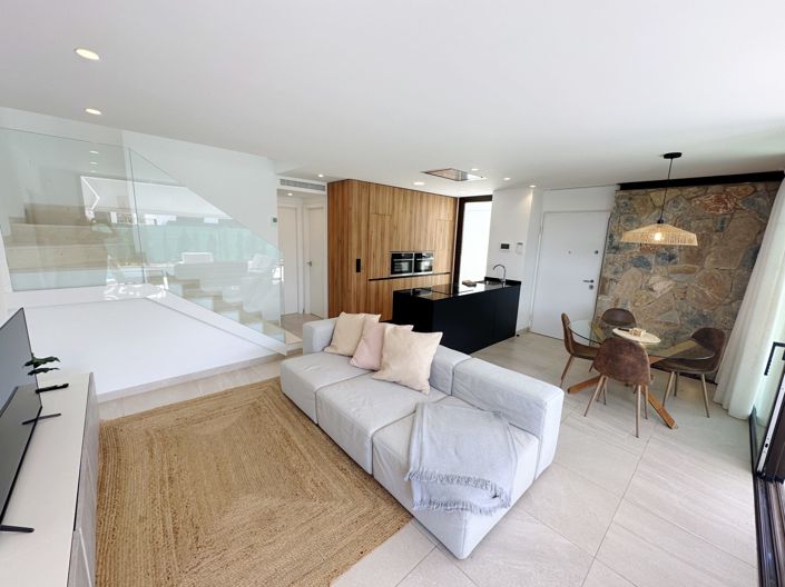 Image No.8-3 Bed Villa for sale