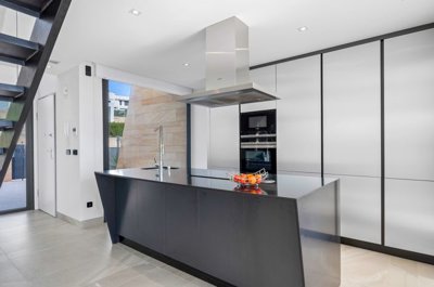 o1j94ljs541te01toukk47571cac39