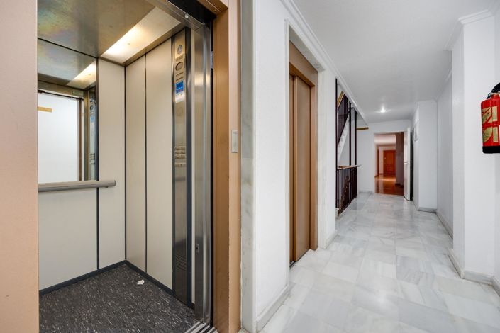 Image No.29-2 Bed Apartment for sale