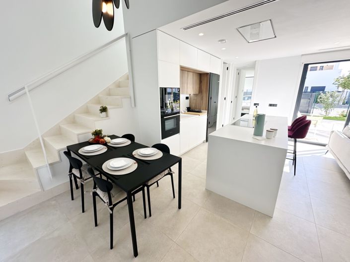 Image No.14-3 Bed Villa for sale