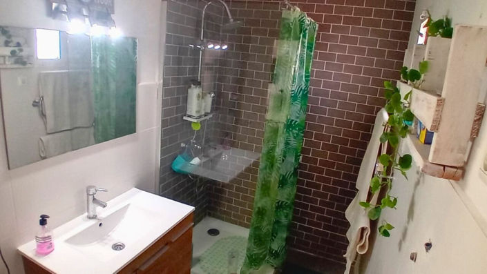 Image No.6-2 Bed Townhouse for sale