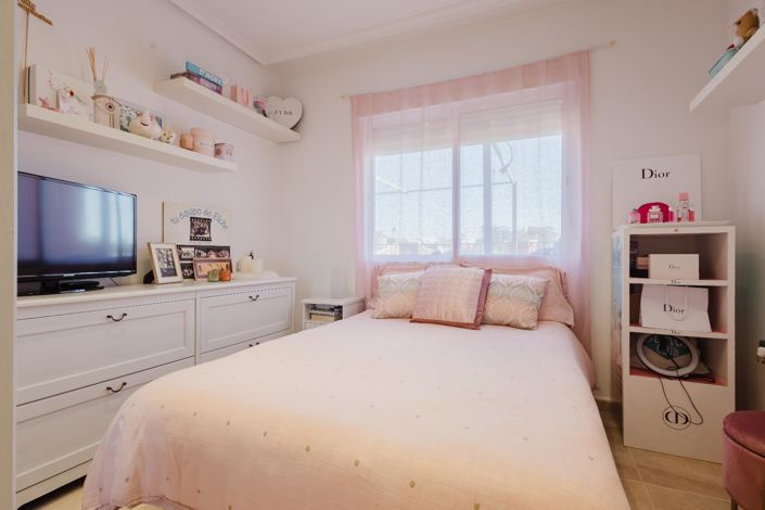 Image No.30-5 Bed Villa for sale