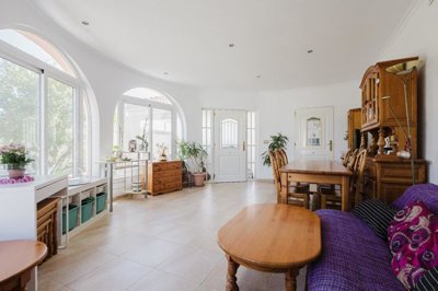 2207o1j8tg91le1e306q71ut114421f40q