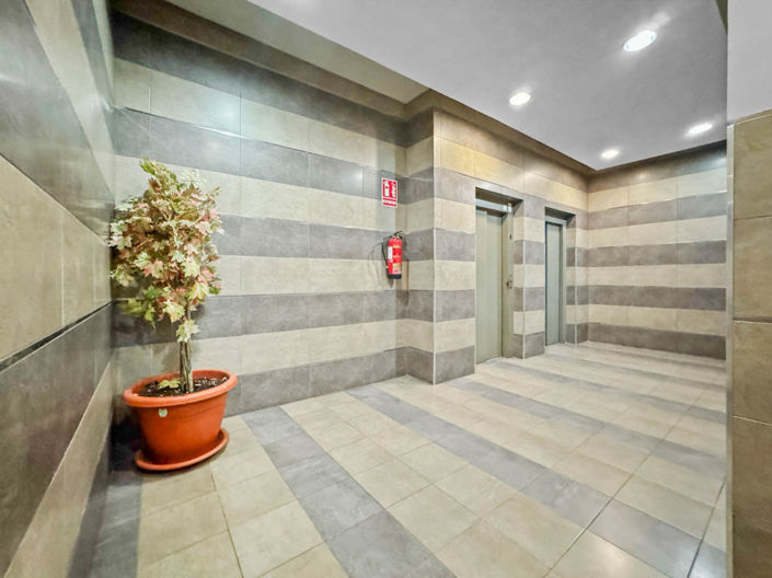 Image No.14-2 Bed Apartment for sale