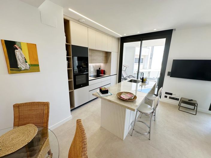 Image No.10-2 Bed Apartment for sale