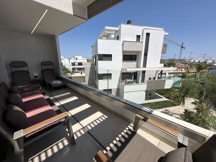 Image No.26-2 Bed Apartment for sale