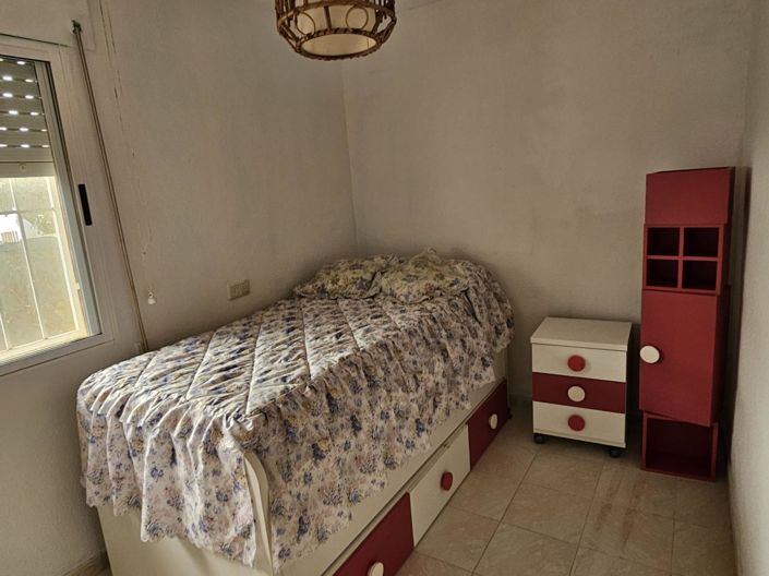 Image No.17-3 Bed House for sale