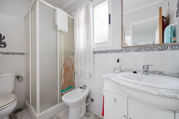 Image No.19-3 Bed Apartment for sale