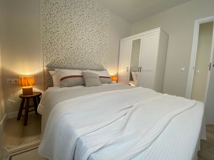 Image No.7-2 Bed Townhouse for sale