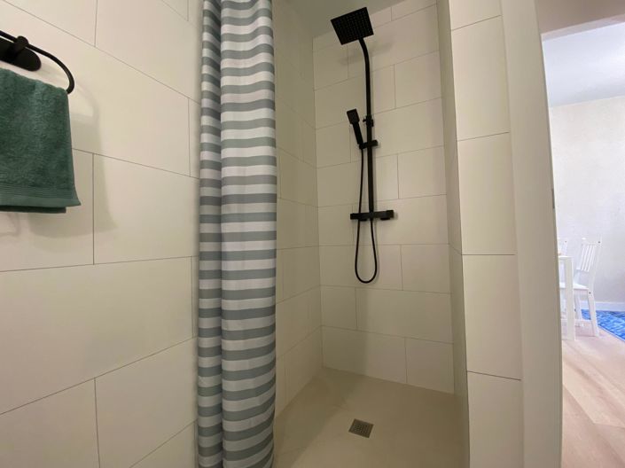 Image No.9-2 Bed Townhouse for sale