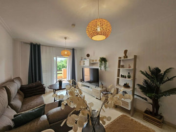 2-5bd7b9d04b45e33852eaf0ec6670150d