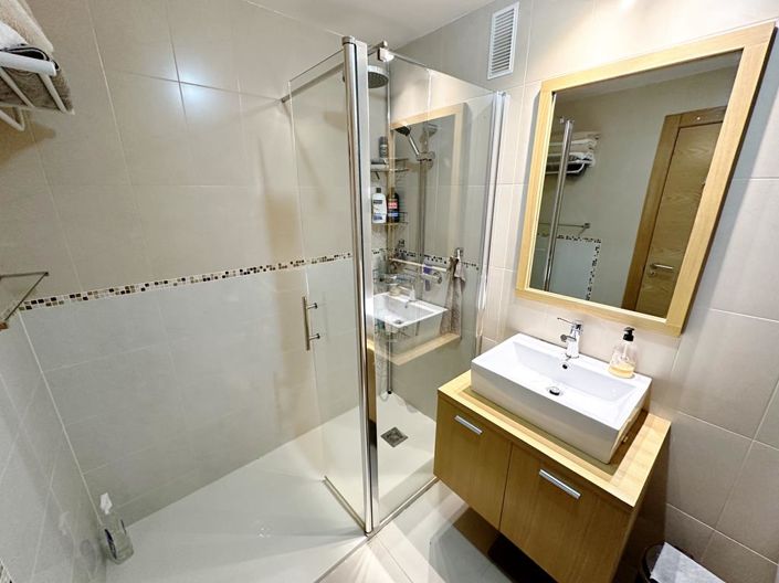 Image No.20-2 Bed Apartment for sale