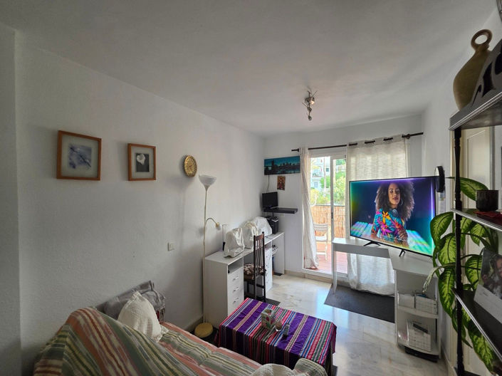 Image No.18-3 Bed Apartment for sale