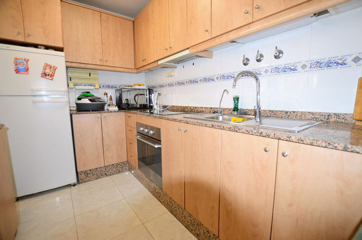 Image No.11-3 Bed House for sale