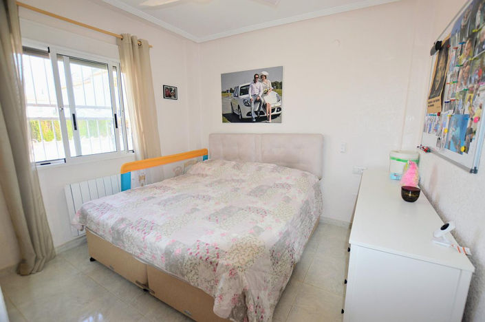 Image No.13-3 Bed House for sale