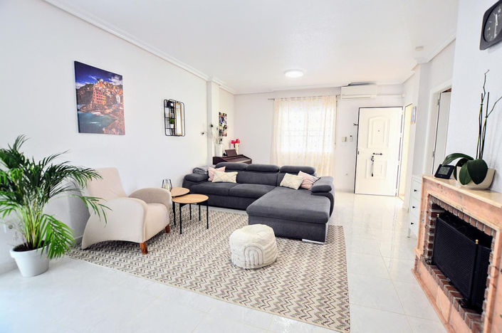 Image No.3-3 Bed House for sale