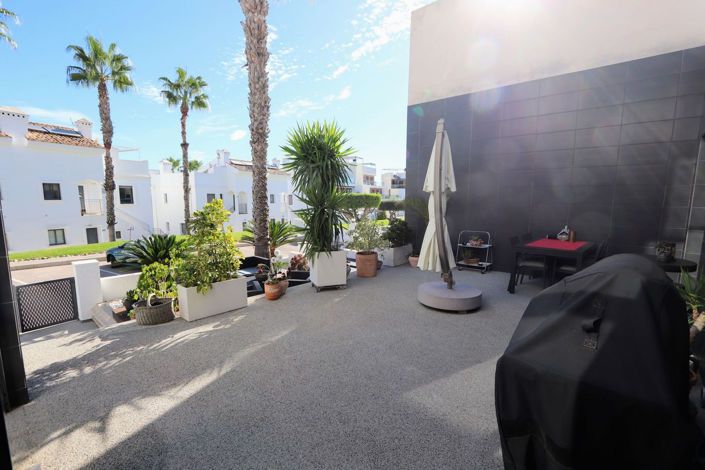 Image No.27-3 Bed House for sale