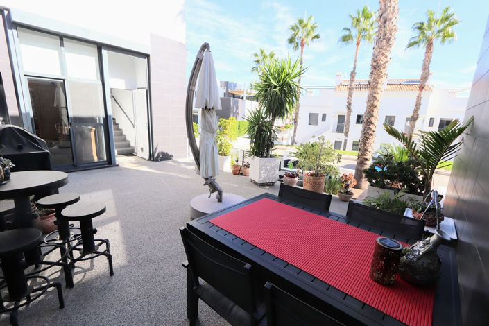 Image No.28-3 Bed House for sale