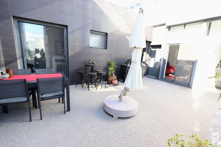 Image No.29-3 Bed House for sale