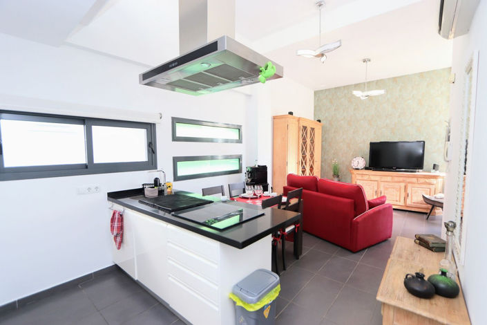 Image No.5-3 Bed House for sale