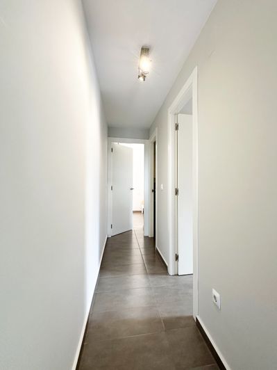 Image No.13-3 Bed Townhouse for sale