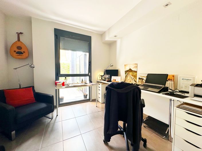 Image No.17-3 Bed Townhouse for sale