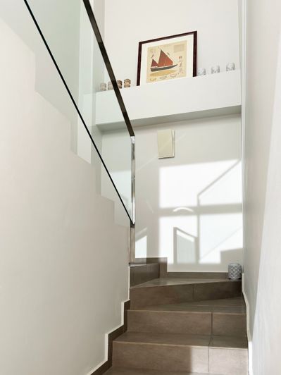 Image No.19-3 Bed Townhouse for sale