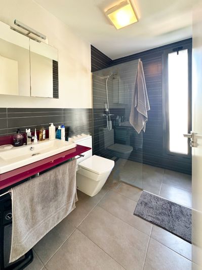 Image No.21-3 Bed Townhouse for sale