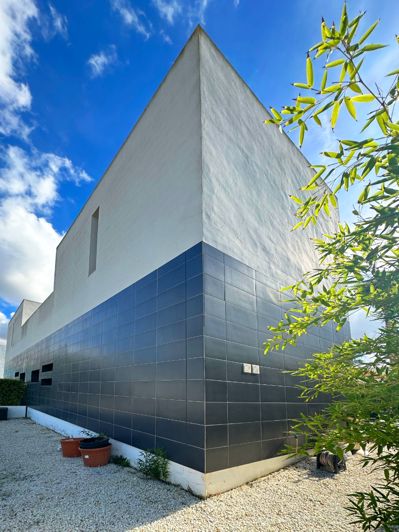 Image No.32-3 Bed Townhouse for sale