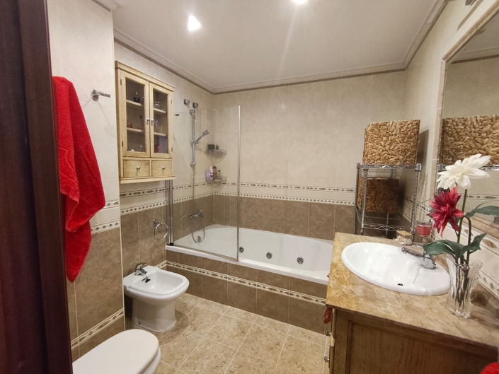 Image No.7-4 Bed Penthouse for sale