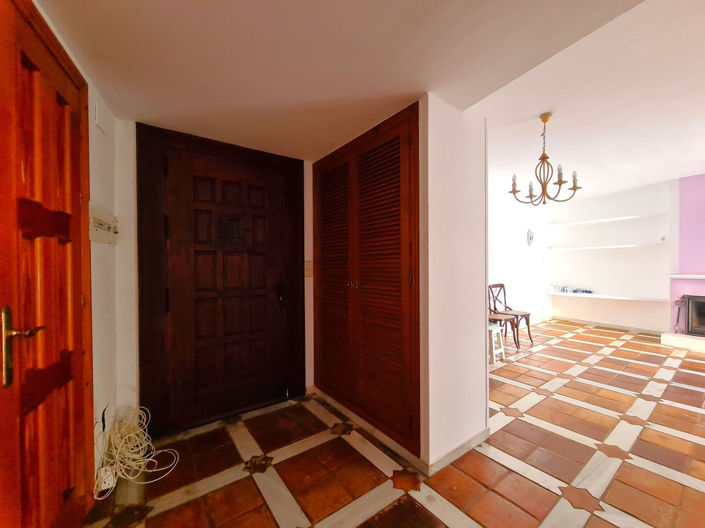 Image No.10-3 Bed Townhouse for sale