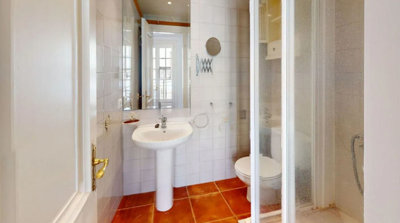 8-e64a9055bba3e77ac8aca3b893cdf826