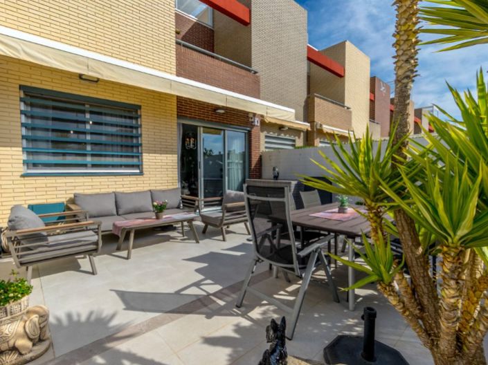 Image No.2-Appartement de 2 chambres à vendre à Torrevieja