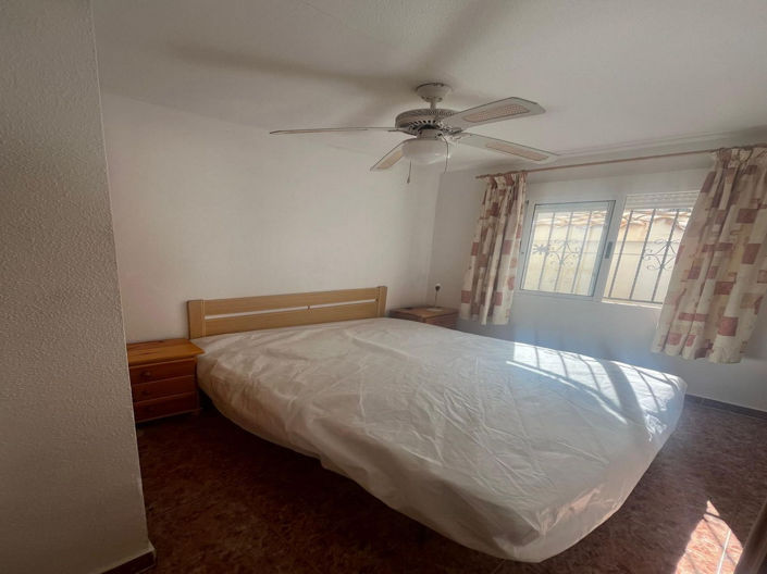 Image No.12-3 Bed House for sale